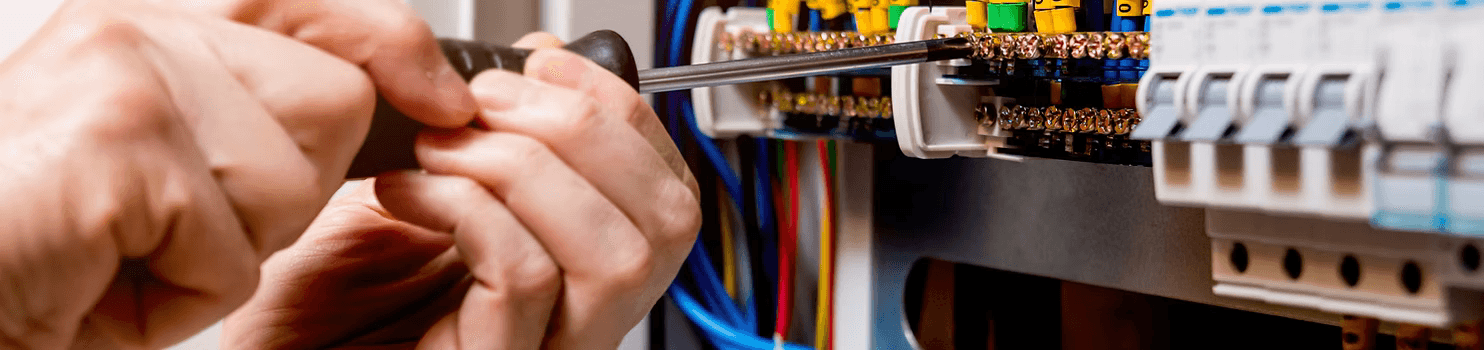 Elbstrom Elektrotechnik Kontakt